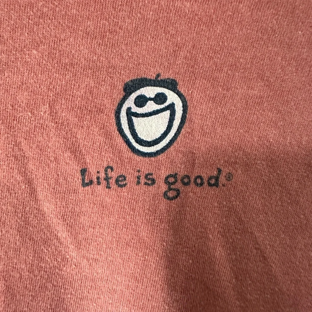 Life Is Good Red Dog Gone Jeep Woman’s Cotton Tee - Picture 5 of 6